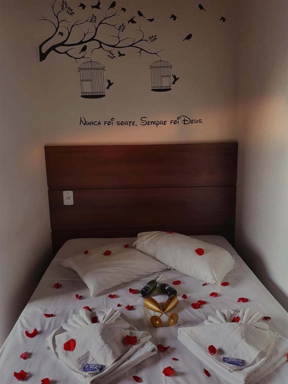 Casa Blanca Pousada Hotel เซาโลว์เรงโซ ภายนอก รูปภาพ